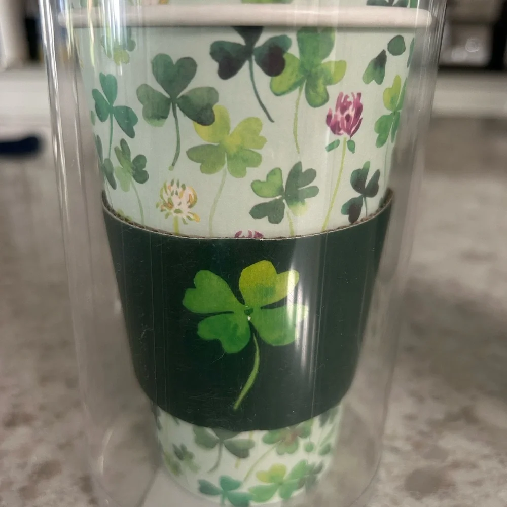 “New”Disposable Paper Travel Cups - St. Patrick's Day Designs (36 cups)